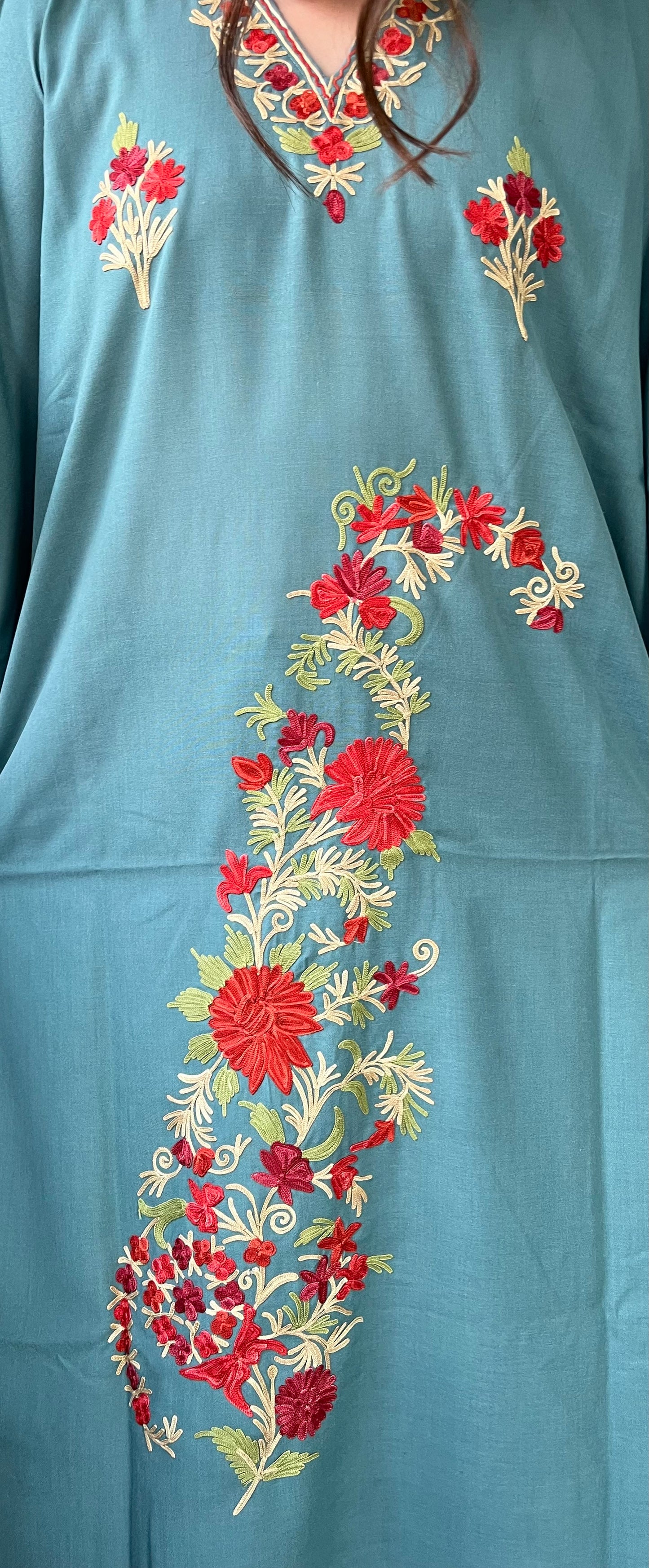 Aari Embroidered Cotton Kaftan | Blue-Gray With Red Embroidery