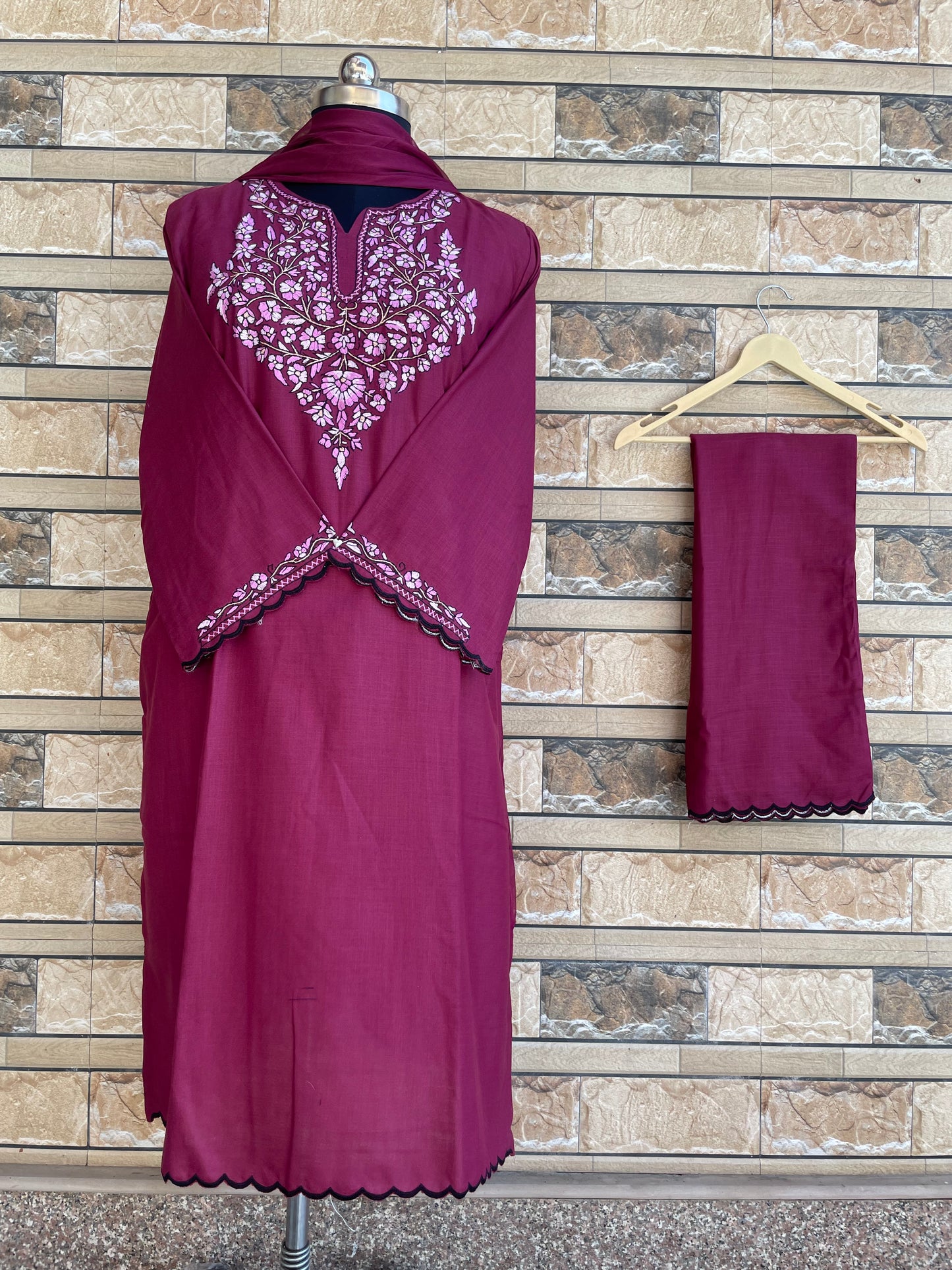 Sozni Suit | Magenta (Pink Embroidery)