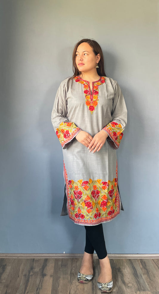 Sonzal Kurti | Pashmina Gray With Red Embroidery