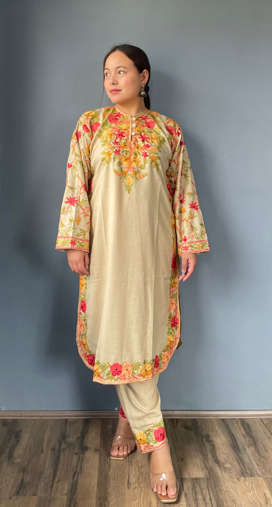 Bahaar Kurta Set | Oatmeal With Golden Embroidery