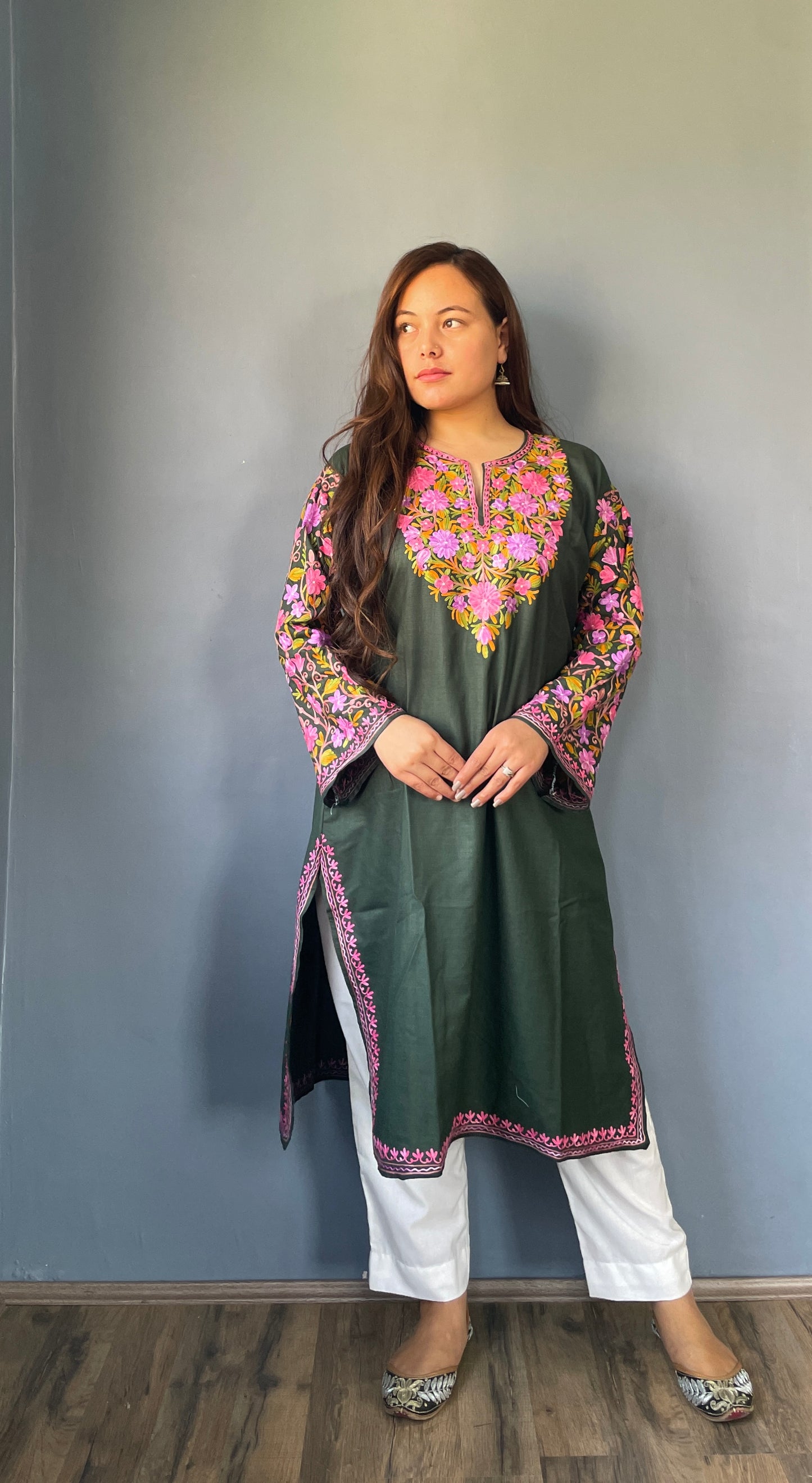 Sonzal Kurti | Olive Green With Pink Embroidery