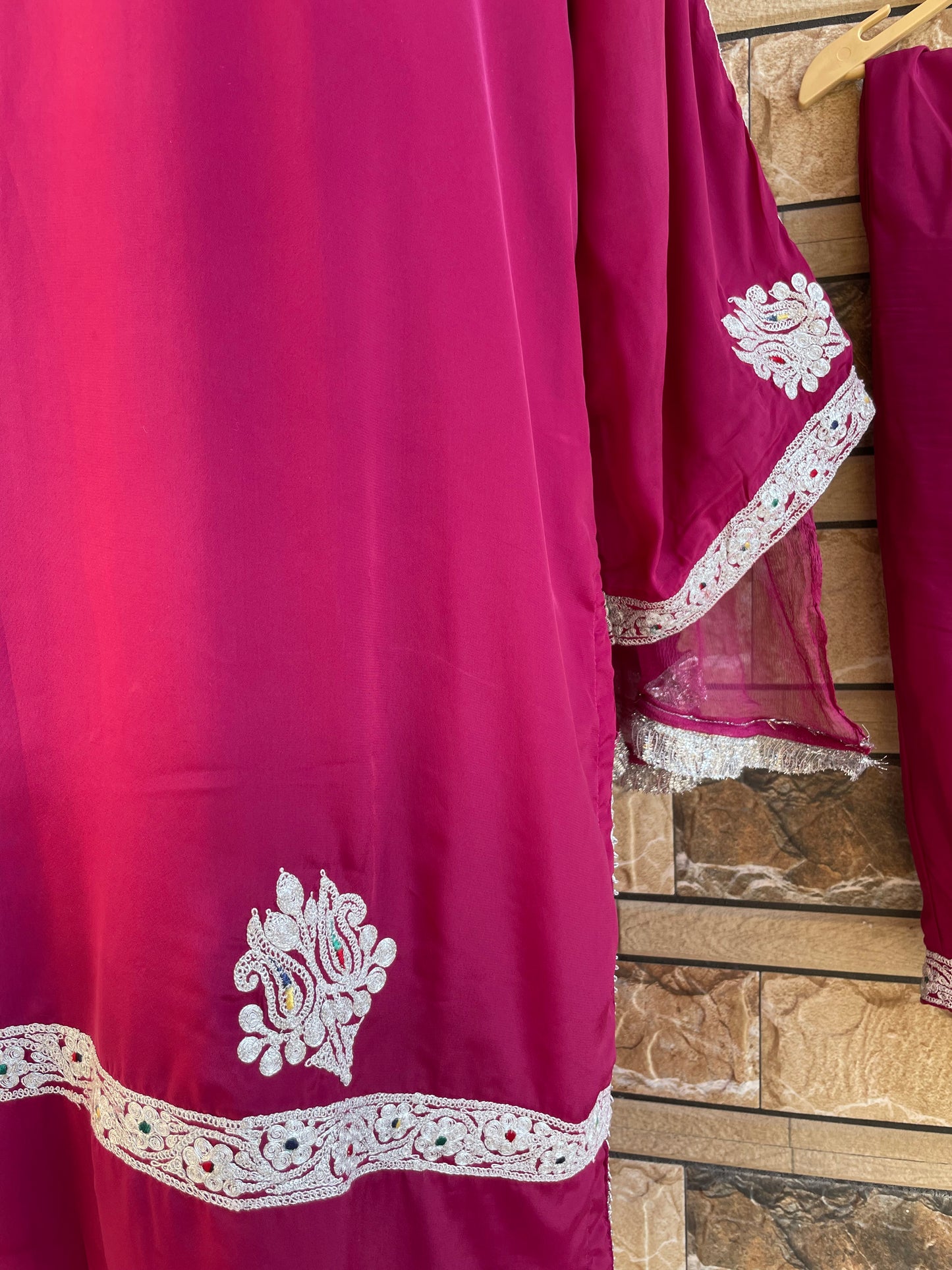 Kasheeda Crepe Suit | Magenta