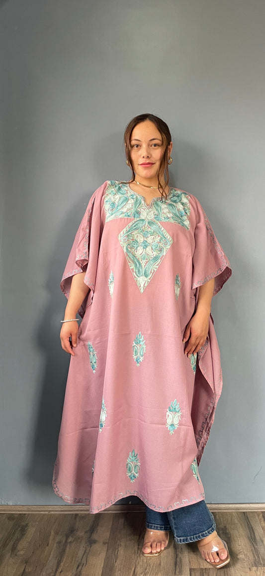 Aari Embroidered Cotton Kaftan | Lavender With Green Embroidery