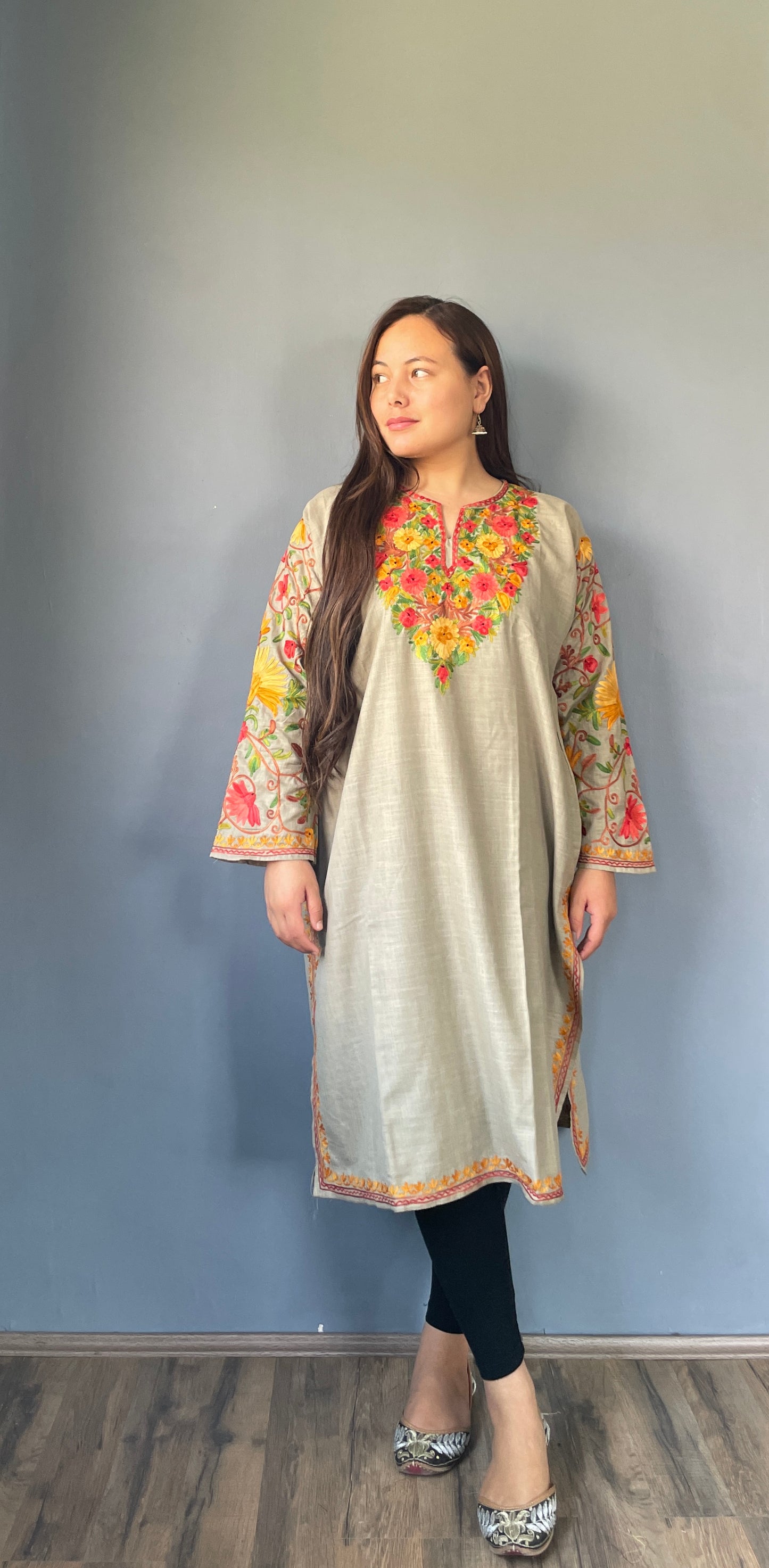 Sonzal Kurti | Pashmina Gray With Red And Green Embroidery