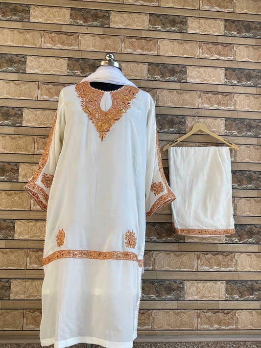 Kasheeda Crepe Suit | White