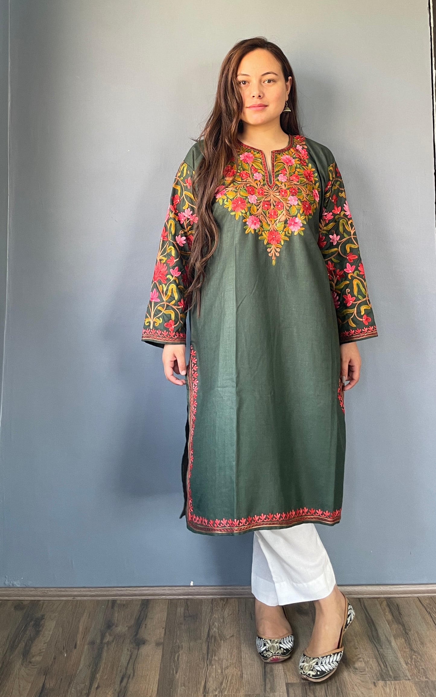 Sonzal Kurti | Olive Green With Red Embroidery